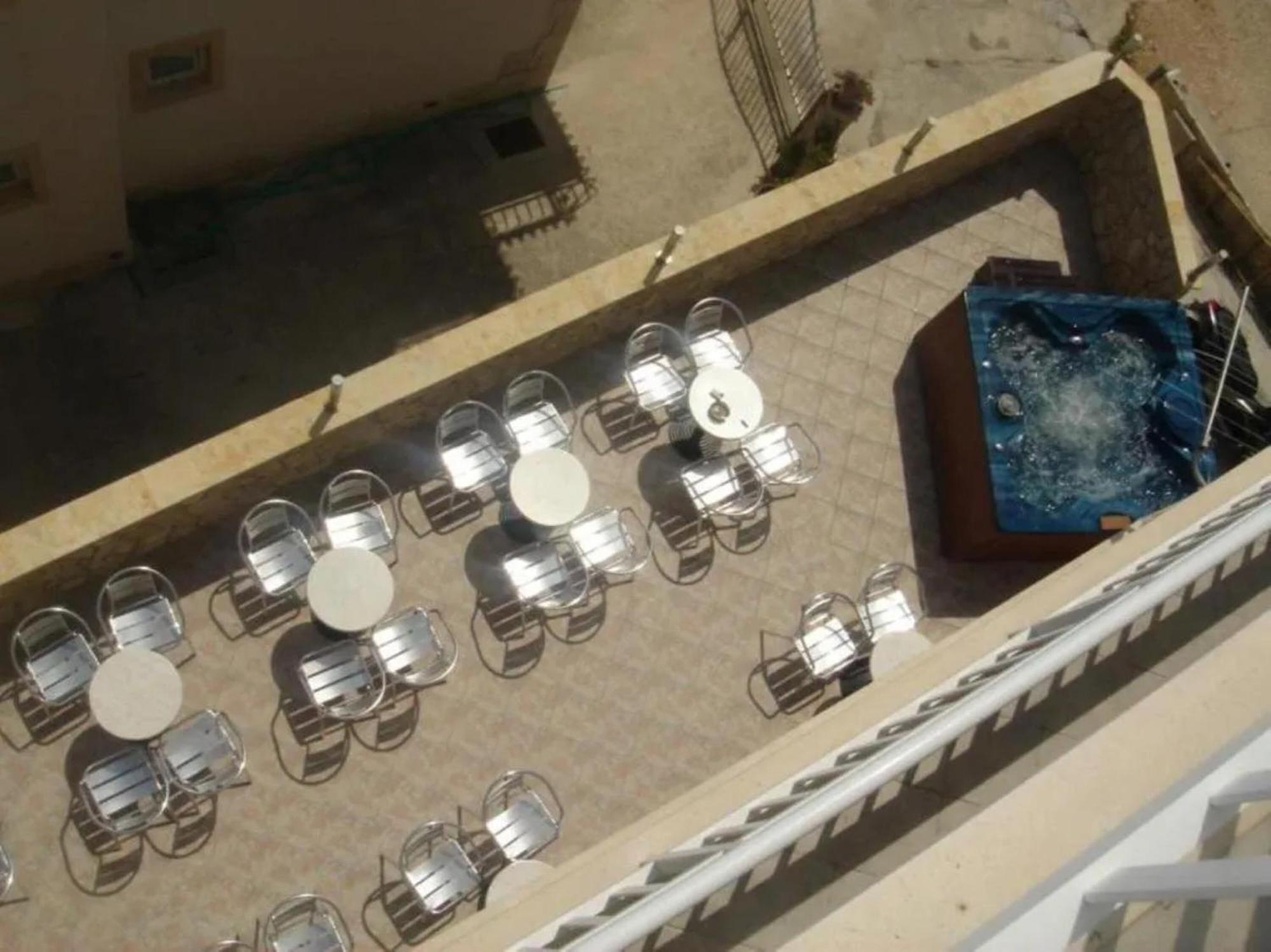 Bed And Breakfast Pero 3 Min Walk To The Beach Lokva Rogoznica Bagian luar foto
